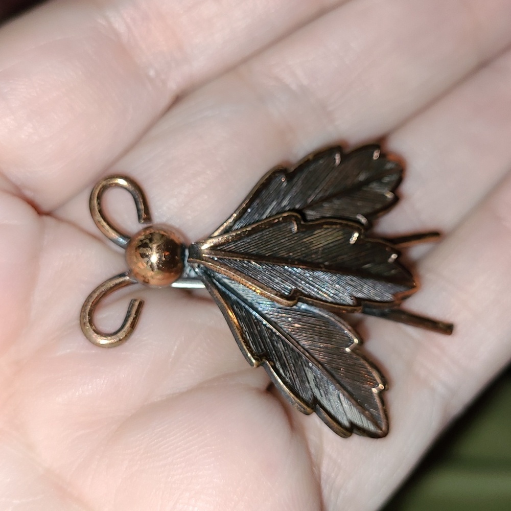 VTG Bell Trading Co Copper Art Deco Insect Brooch Bug Moth Fly Leaf Winged Pin - Picture 3 of 7